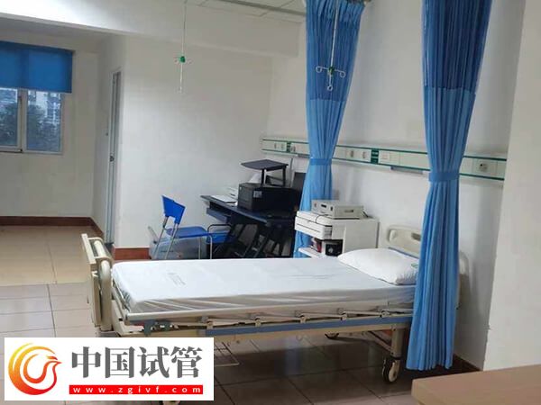 2024清远市人民医院试管婴儿大夫排名,内附前三名单(图1) 清远市人民医院试管婴儿大夫排名,内附前三名单(图1)